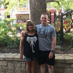 Meet your Posher, Vicki